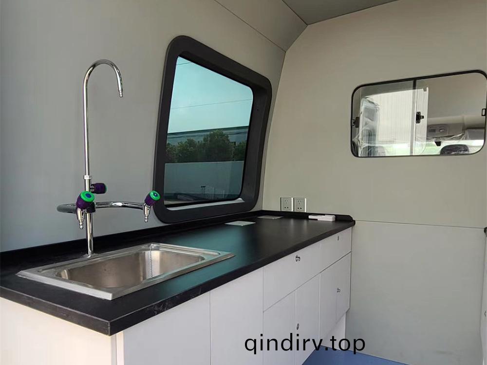 環(huan)境監(jian)測車(che)